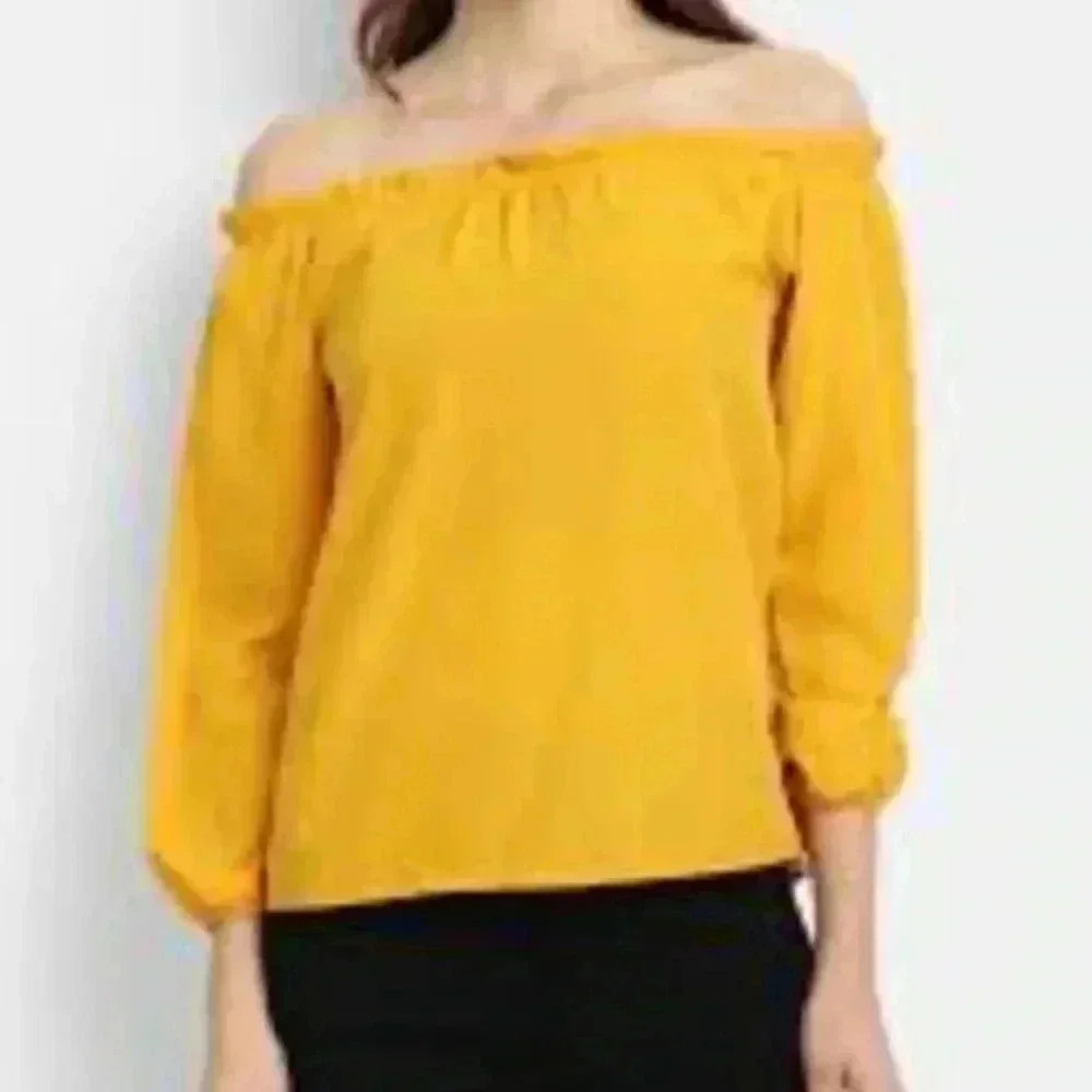 💥Moa Moa Off-Shoulders Yellow Top M
